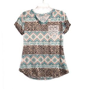 Women’s XS Leopard Pocket V Neck T-Shirt